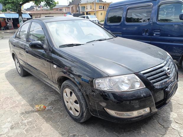 Nissan Sunny 2010 Gray