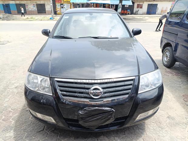 Nissan Sunny 2010 Gray
