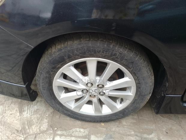 Toyota Corolla 2010 Black
