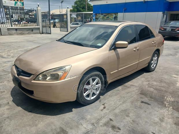 Honda Accord 2004 Gold