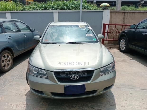 Hyundai Sonata 2008 Gray