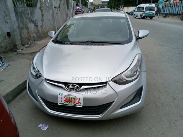 Hyundai Elantra 2016 Silver