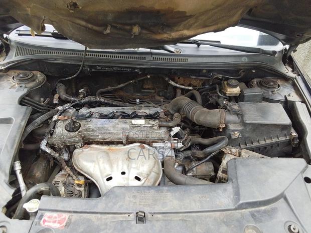 Toyota Avensis 2004 Black