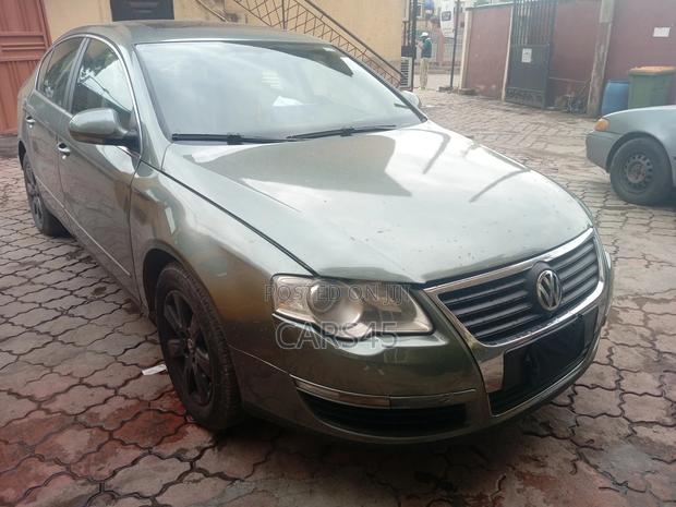 Volkswagen Passat 2006 Green