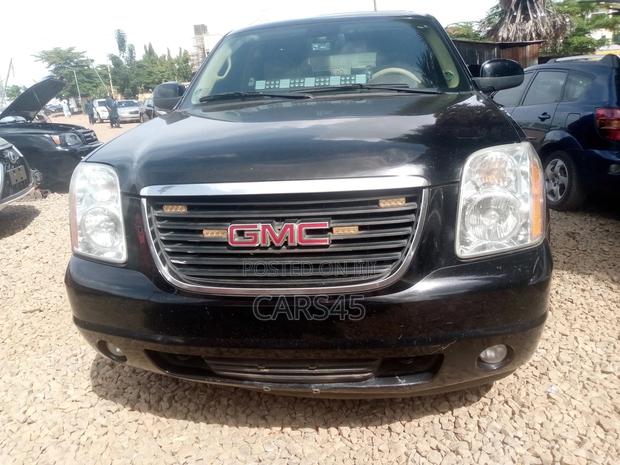 GMC Yukon 2010 Black