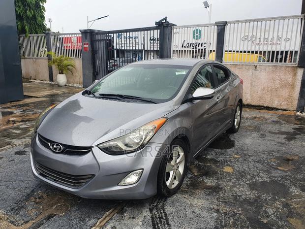 Hyundai Elantra 2011 Gray