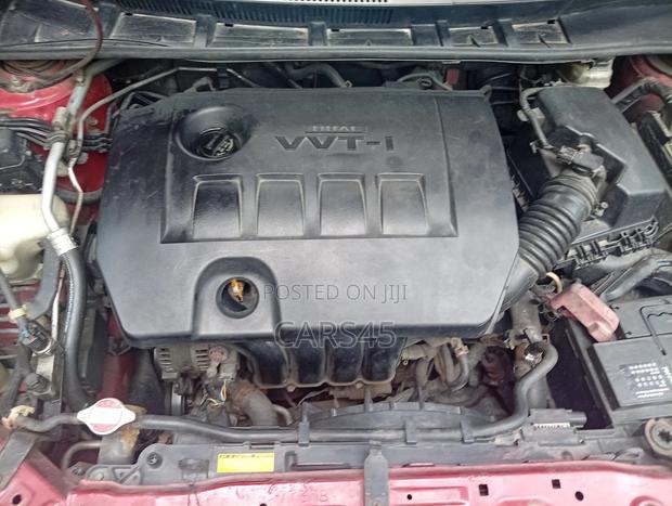 Toyota Corolla 2009 Red
