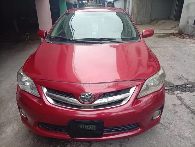 Toyota Corolla 2009 Red