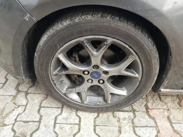 Ford Focus 2014 Gray