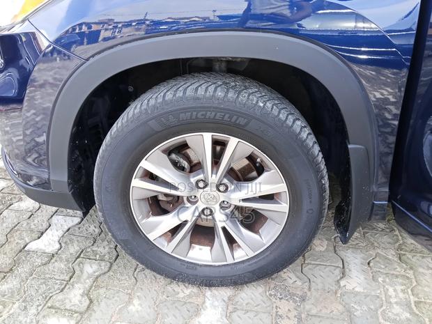 Toyota Highlander 2014 Blue