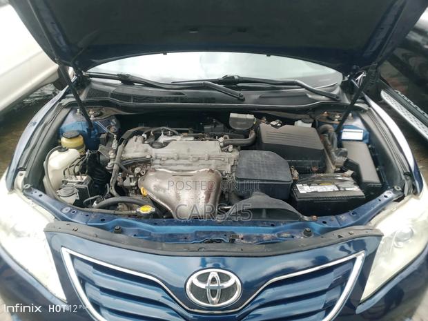 Toyota Camry 2010 Blue