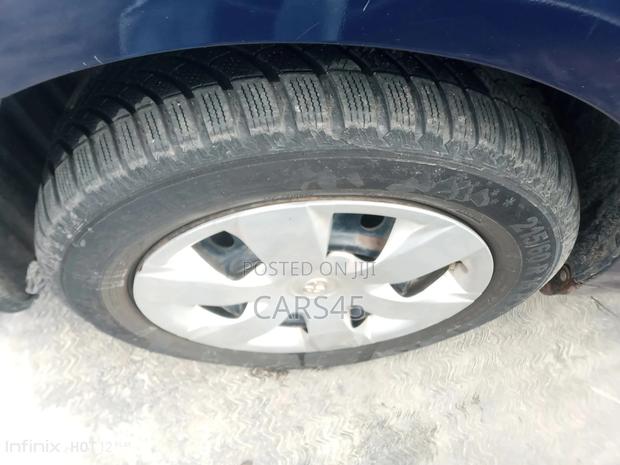 Toyota Camry 2010 Blue
