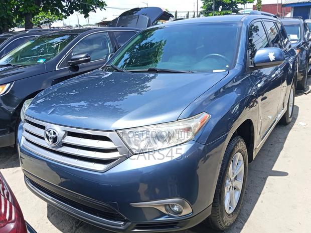 Toyota Highlander 2013 Blue