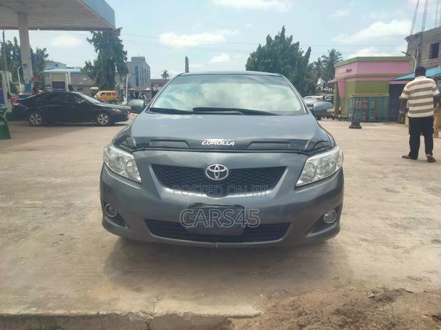 Toyota Corolla 2008 Gray
