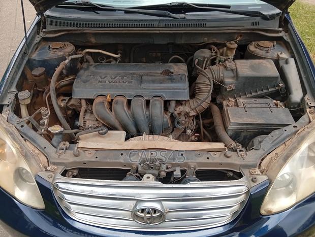 Toyota Corolla 2004 Blue