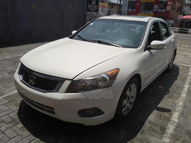 Honda Accord 2010 White