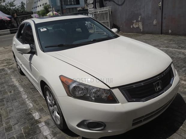 Honda Accord 2010 White