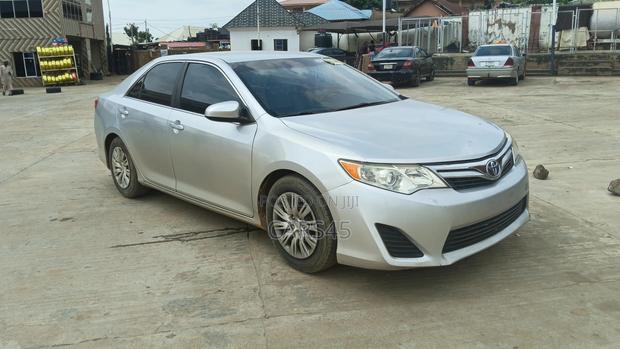 Toyota Camry 2012 Silver