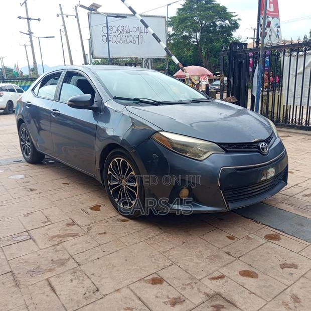 Toyota Corolla 2014 Gray