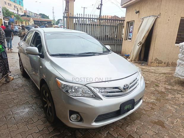 Toyota Corolla 2009 Silver