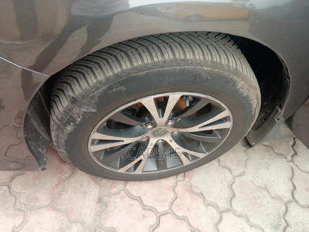 Toyota Camry 2012 Gray