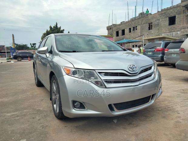 Toyota Venza 2016 Silver