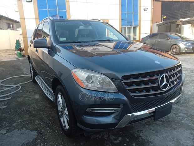Mercedes-Benz M Class 2015 Black