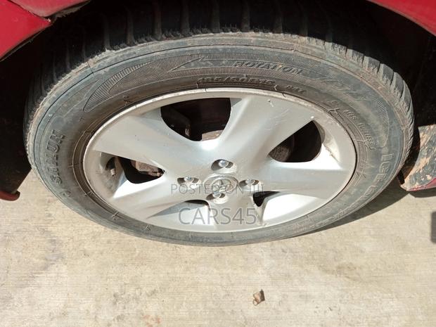 Toyota Yaris 2010 Red