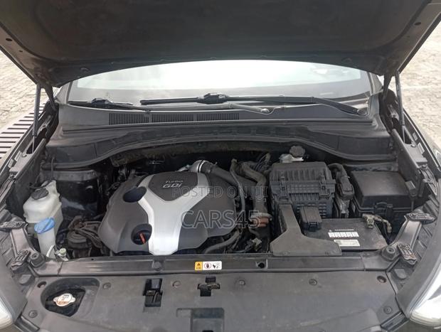 Hyundai Santa Fe 2014 Black