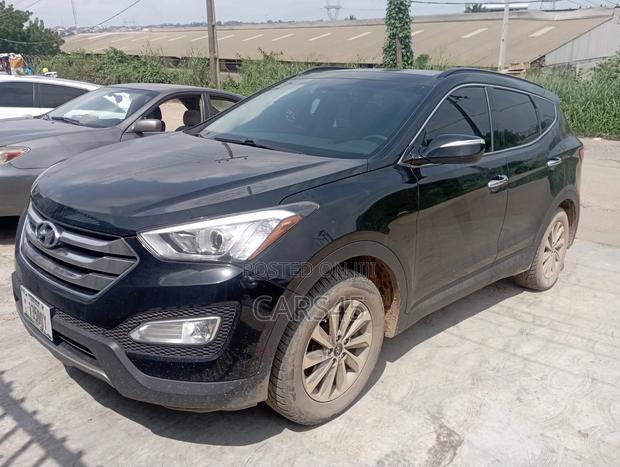 Hyundai Santa Fe 2014 Black