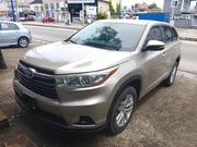 Toyota Highlander LE 4dr SUV (2.7L 4cyl 6A) 2015 Gold for sale