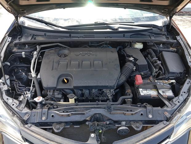 Toyota Corolla 2018 Black