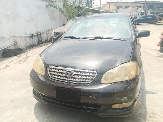 Toyota Corolla 2004 Black