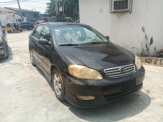 Toyota Corolla 2004 Black