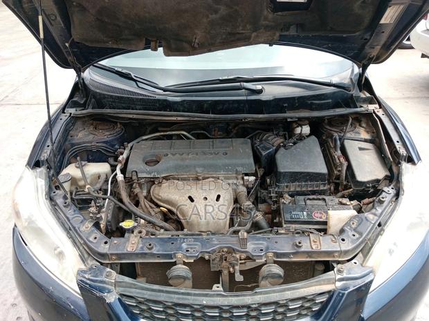 Toyota Matrix 2010 Blue