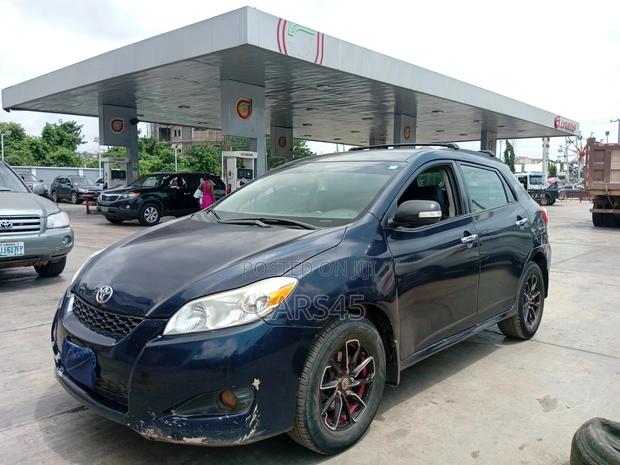 Toyota Matrix 2010 Blue