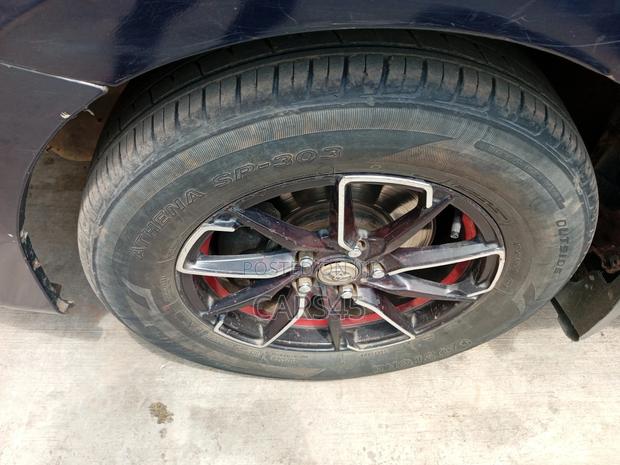 Toyota Matrix 2010 Blue
