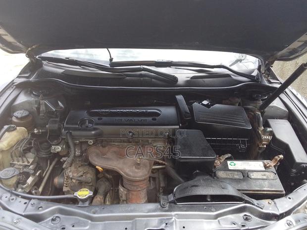 Toyota Camry 2009 Gray