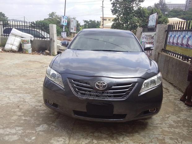 Toyota Camry 2009 Gray