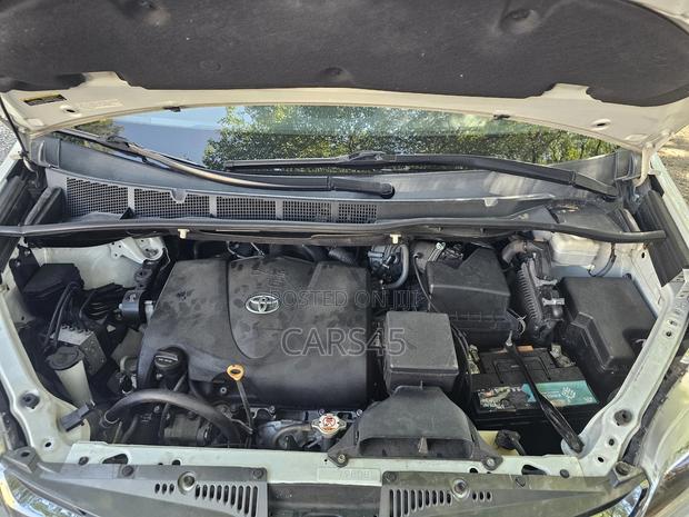 Toyota Sienna Limited Premium AWD 2020 White