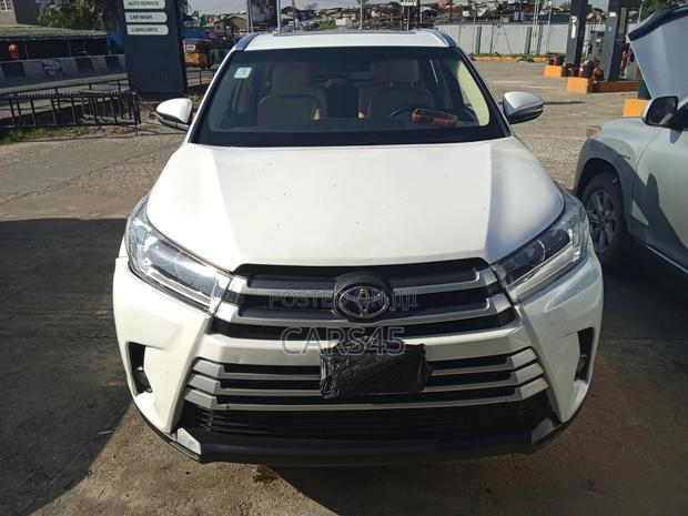 Toyota Highlander Limited 4dr SUV (3.5L 6cyl 6A) 2015 White