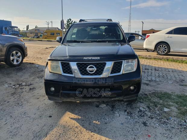 Nissan Pathfinder 2007 Black