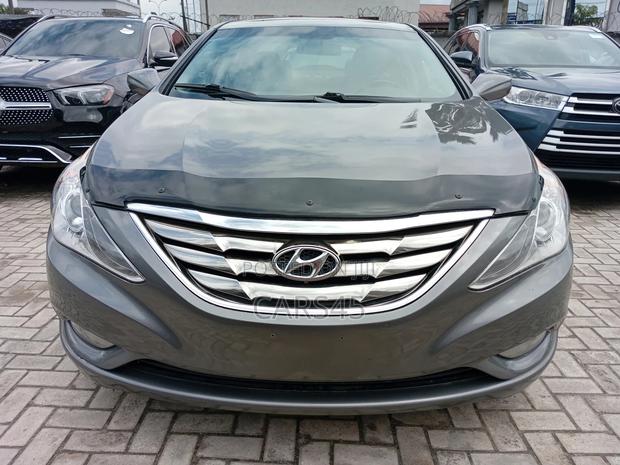 Hyundai Sonata GLS Sedan FWD (2.4L 4cyl 6A) 2011 Gray