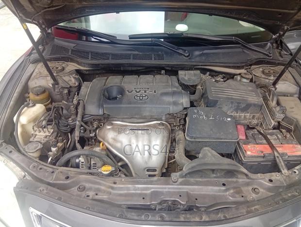 Toyota Camry 2011 Gray