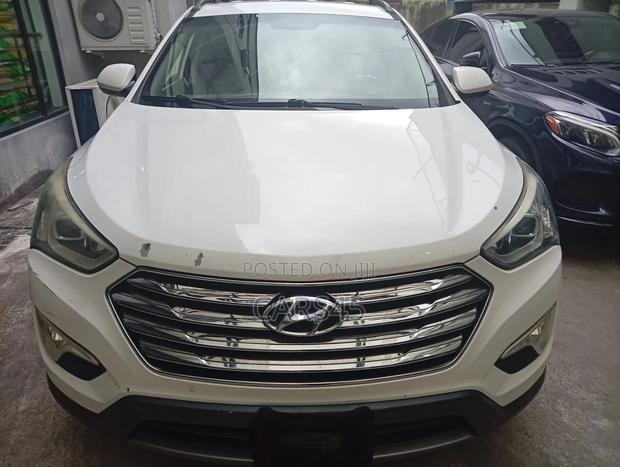 Hyundai Santa Fe 2014 White