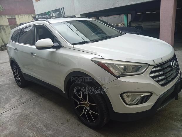 Hyundai Santa Fe 2014 White