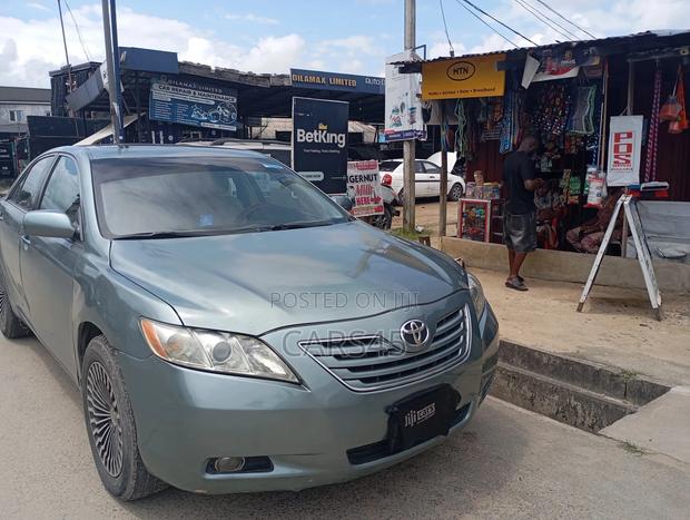 Toyota Camry 2008 Gray