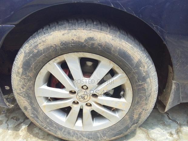 Toyota Corolla 2006 Blue