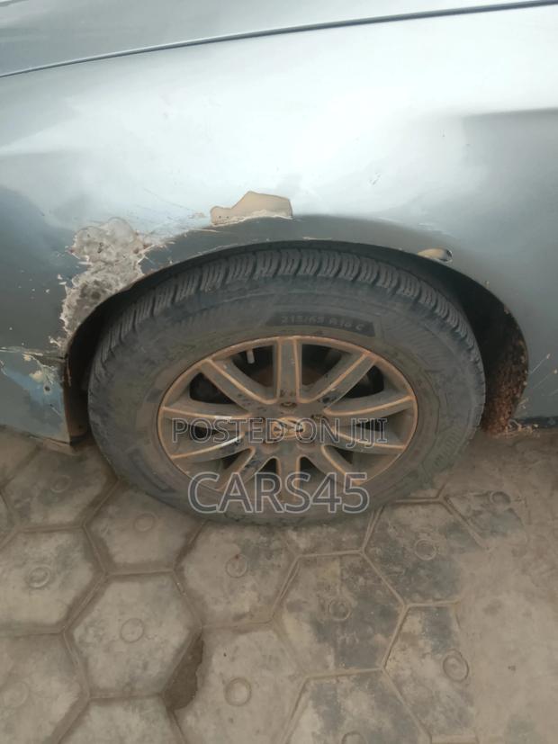Volkswagen Passat 2006 Blue