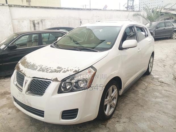 Pontiac Vibe 2009 White